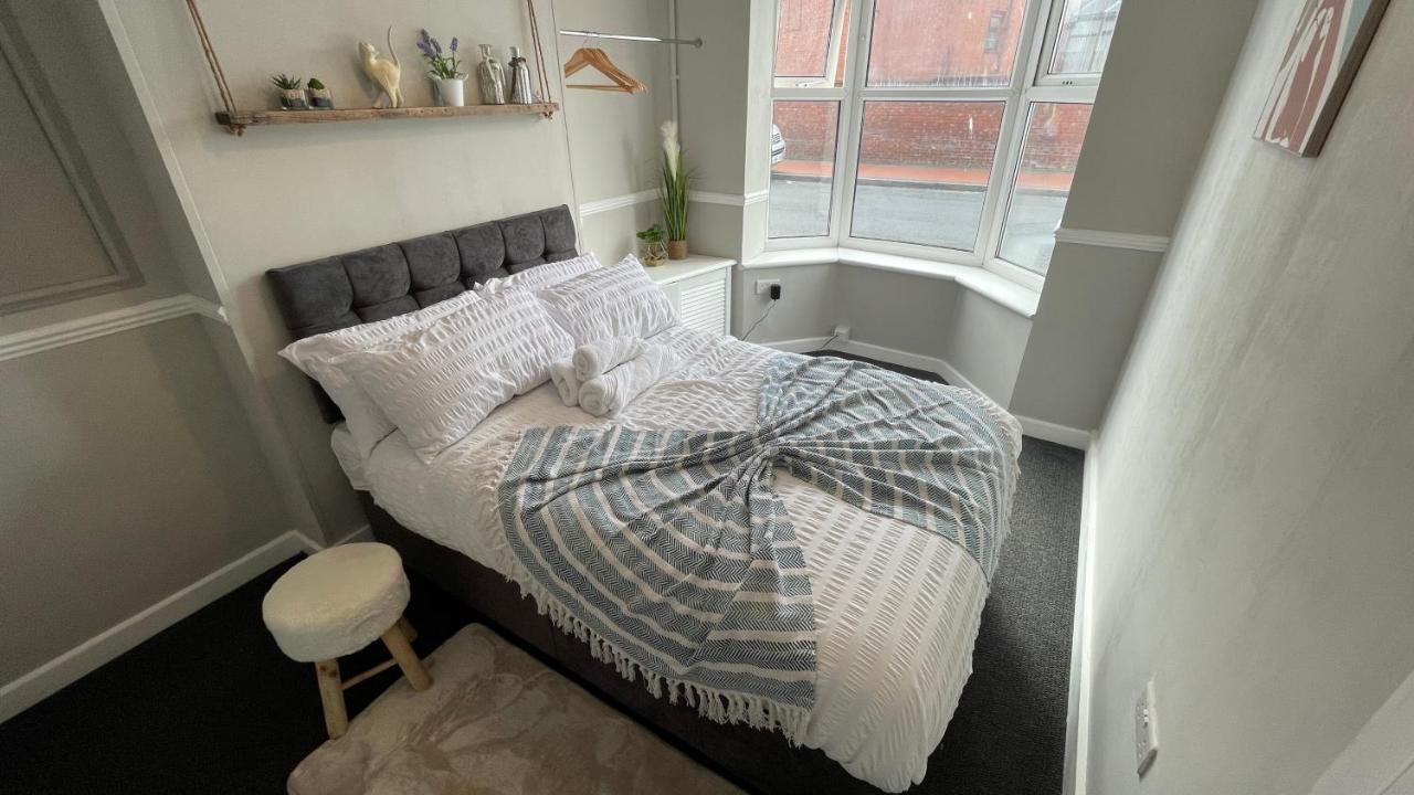 Spacious 6 Bed Home Near City & Albion Stadium Perfect For Contractors! Birmingham Exterior foto