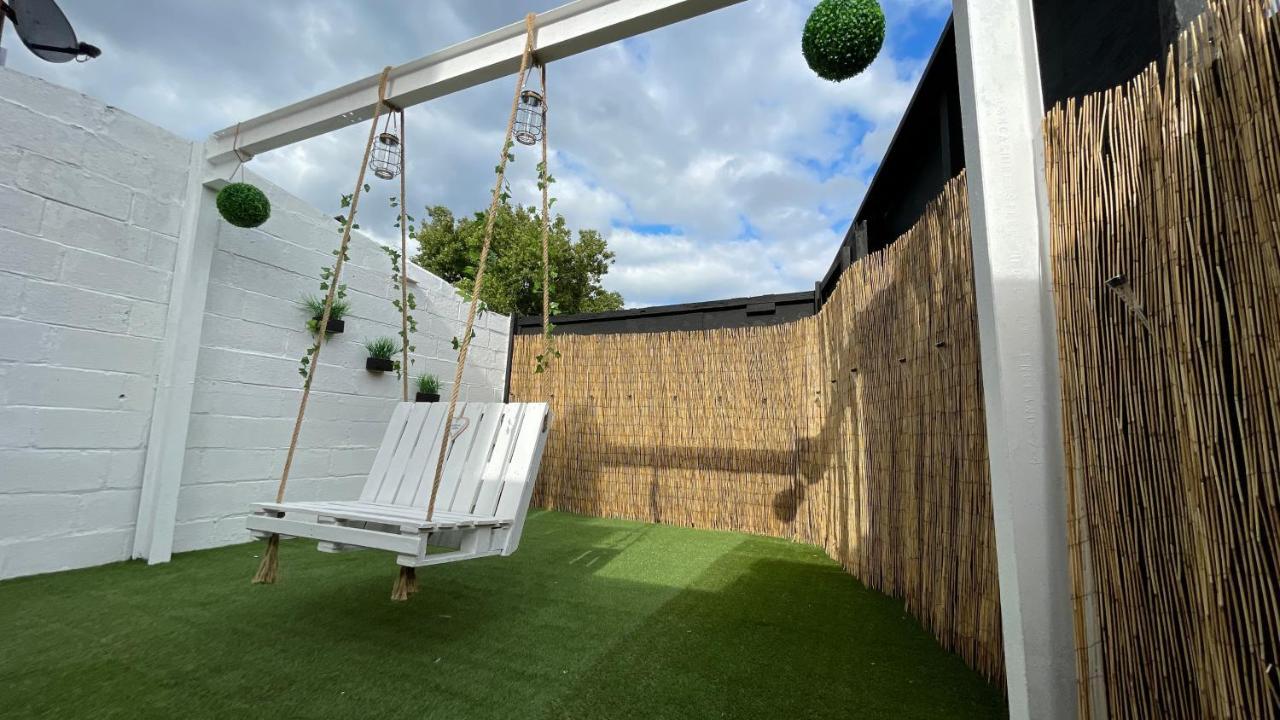 Spacious 6 Bed Home Near City & Albion Stadium Perfect For Contractors! Birmingham Exterior foto